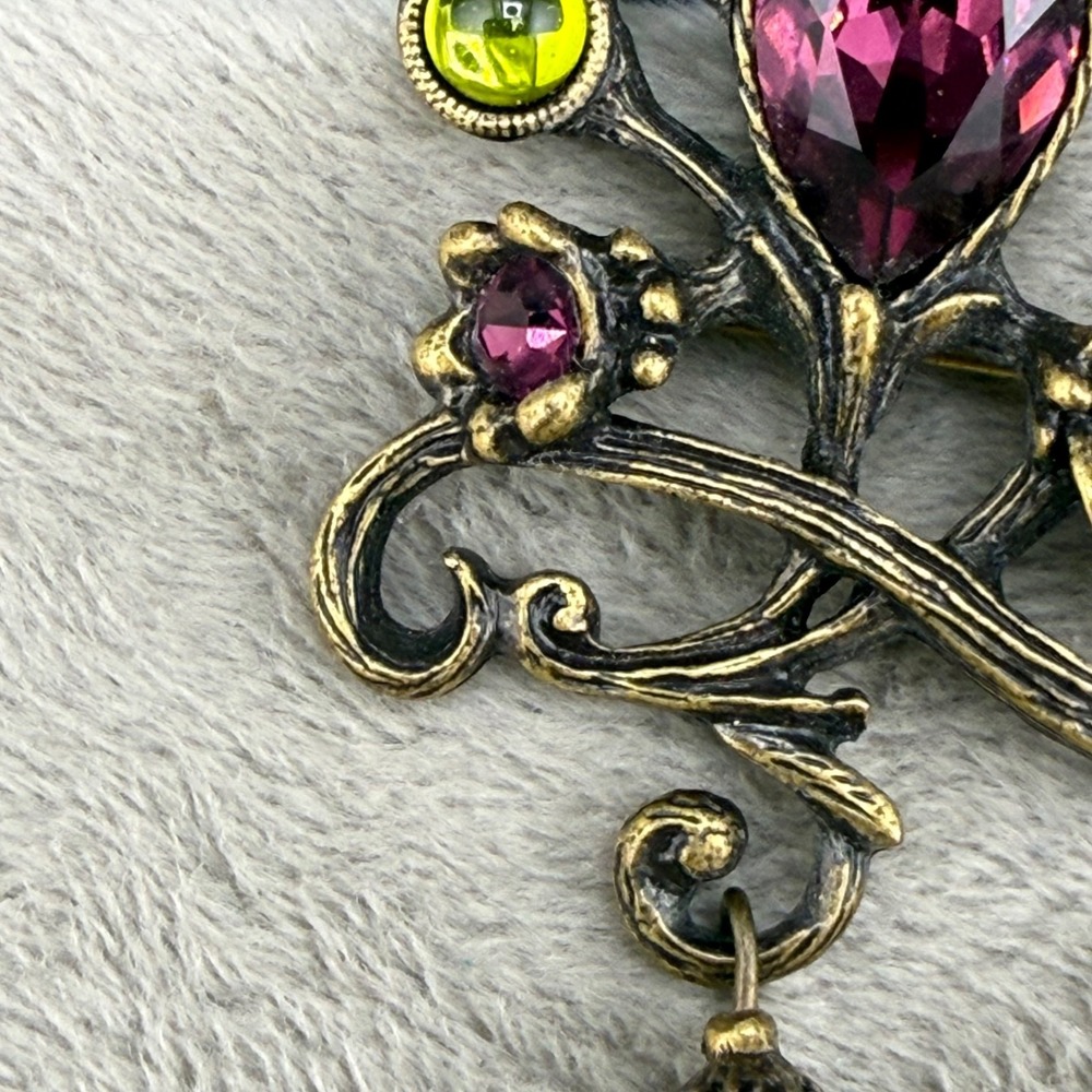 Vintage 1928 Brooch Gold Tone Rhinestone - Picture 3 of 9